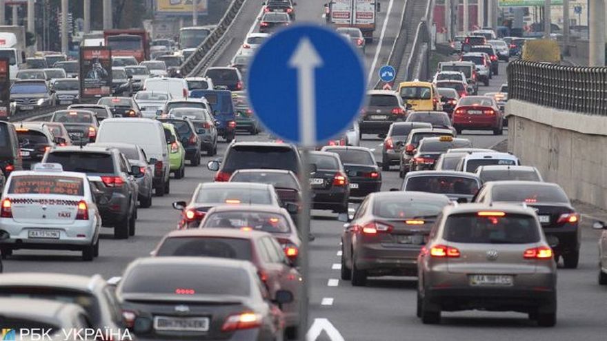 Украинских водителей будут штрафовать за &quot;модные&quot; номера