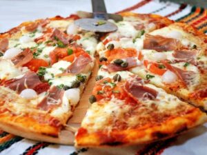 Супер-быстрая пицца “Сырная ракета”