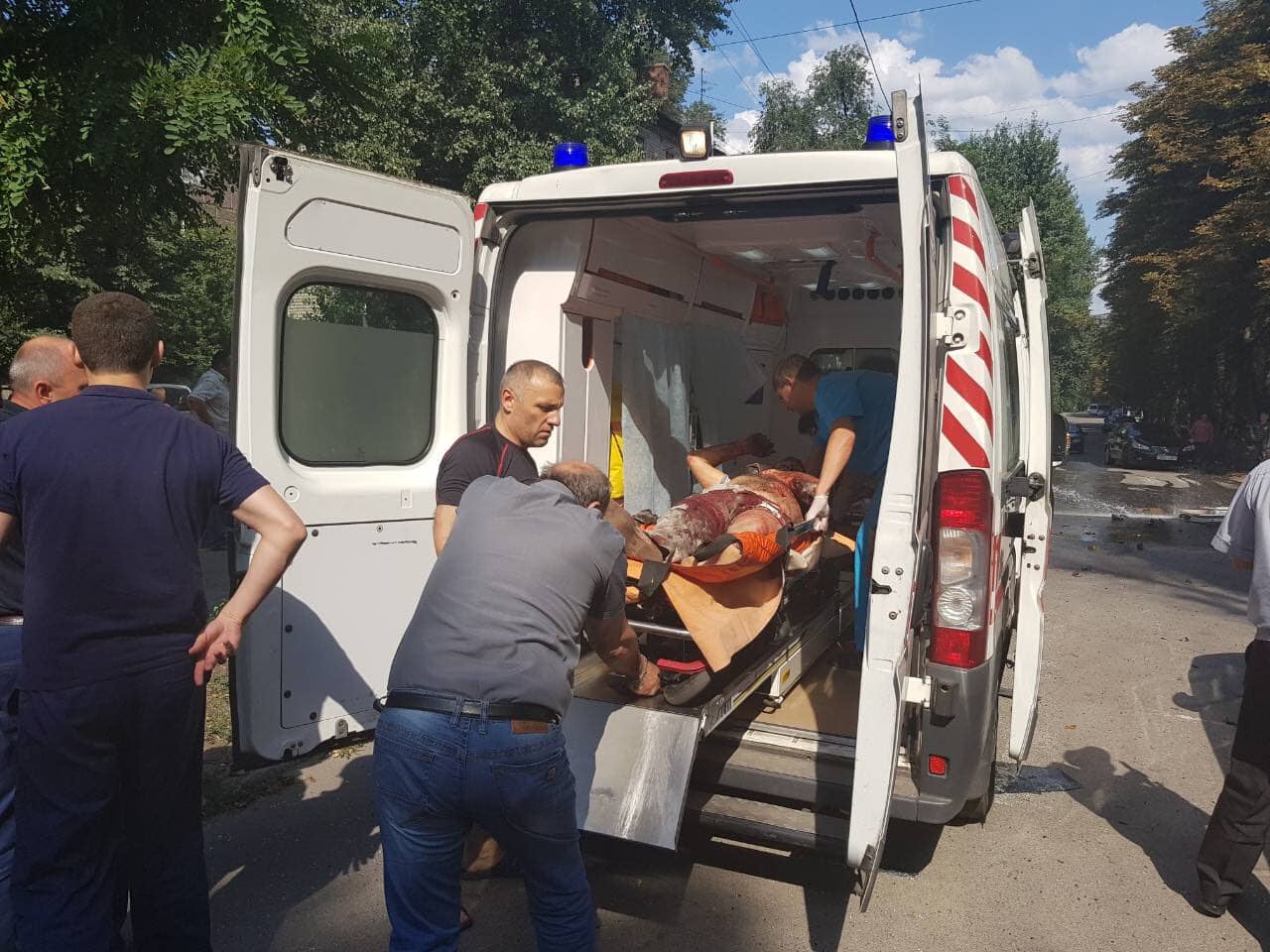 38267293_427352157774563_2960595934376886272_n