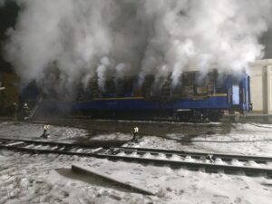 Под Полтавой загорелся пассажирский вагон: погибли два человека (Фото)