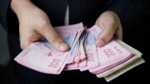 Какие зарплаты ждут украинцев в 2021