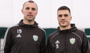 футболисты