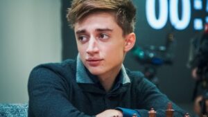 Даниил Дубов