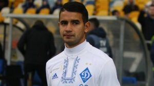 футболист