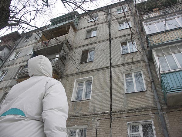 дом, трещина