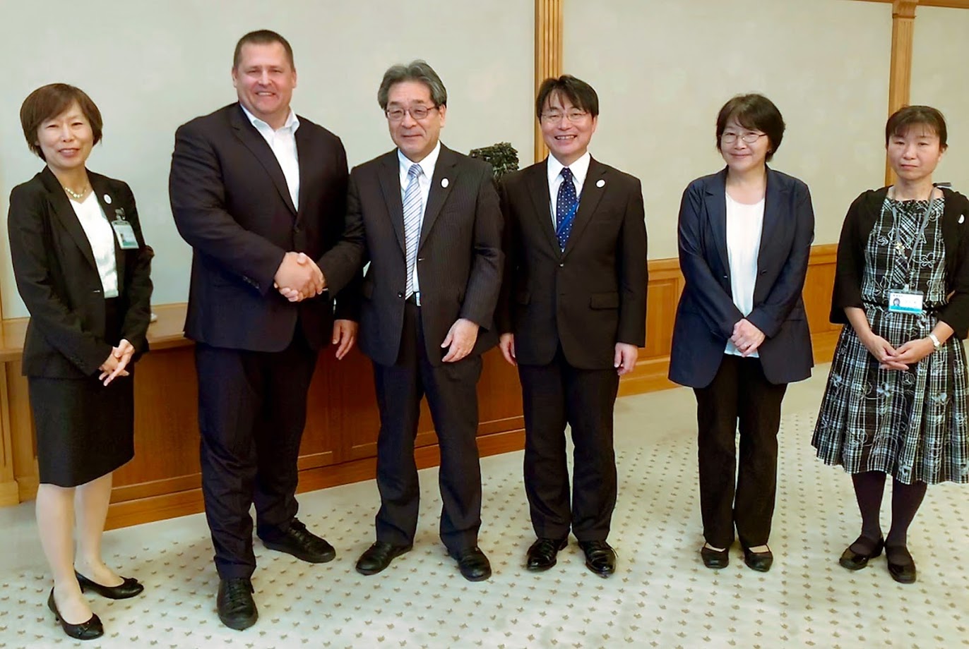 45693332_174530513494369_1292774646311026688_n_1