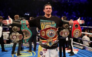 Александр Усик