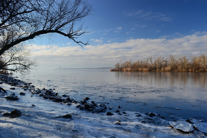 зима на реке, фото из открытых источников