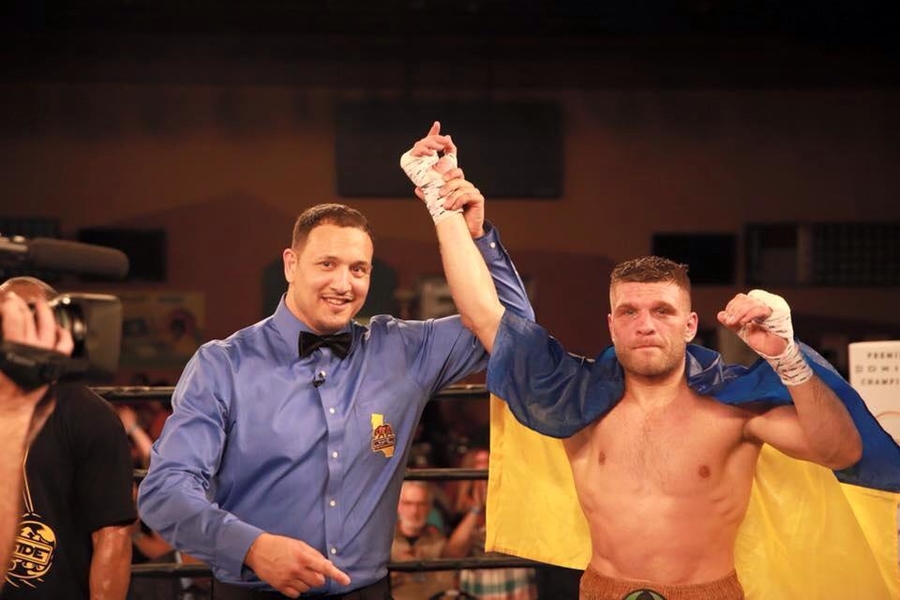 Деревянченко жестко нокаутировал непобедимого ямайца