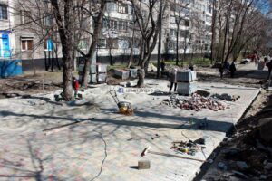 В Днепре благоустраивают улицу Бердянскую