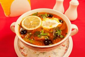 Солянка сборная мясная