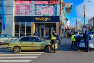 В Днепре сбили семью с ребенком