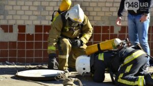 труп в люке, фото 048