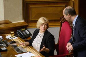 Депутаты разругались