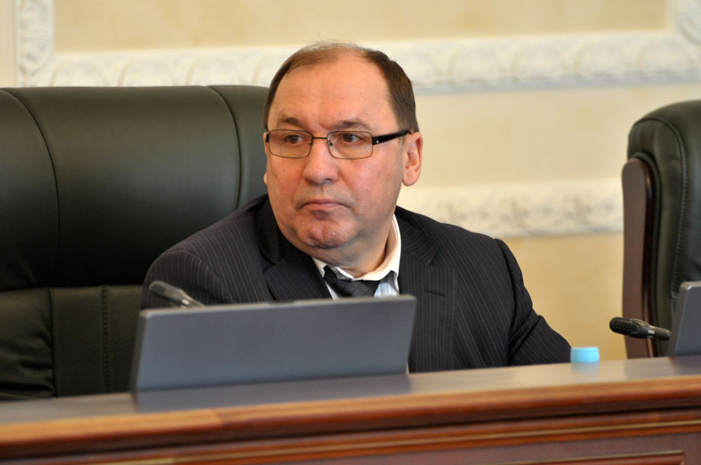 5925307f342c4405668171