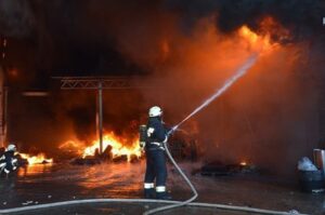 В Кривом Роге горел «Варус» (Видео)