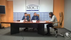 5a15887e23f33_wp_20171122_12_44_28_pro1