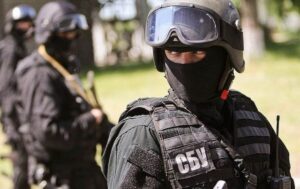 У сотрудников штаба &quot;Батькивщины&quot; проводят обыски