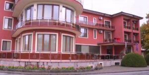 5c617c7024366899414230