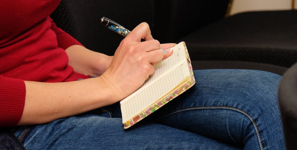 5d0b2603a5099859010355