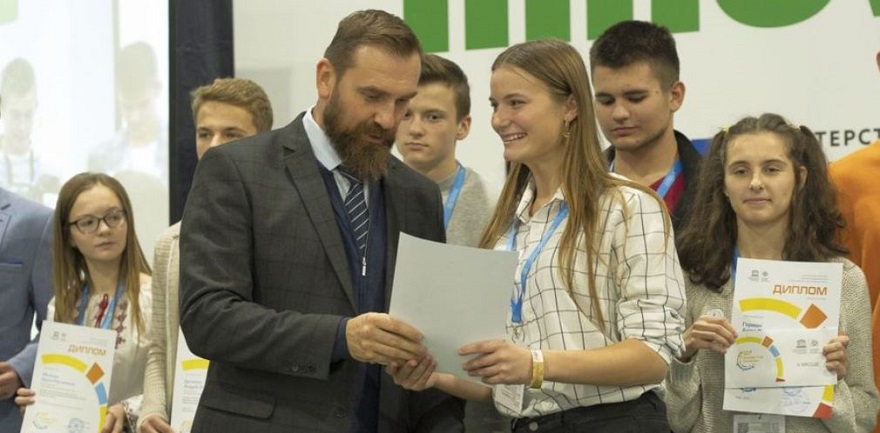 Анастасия Лищенко