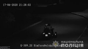 На Набережной мотоцикл сбил 12-летнего мальчика и скрылся (Фото)