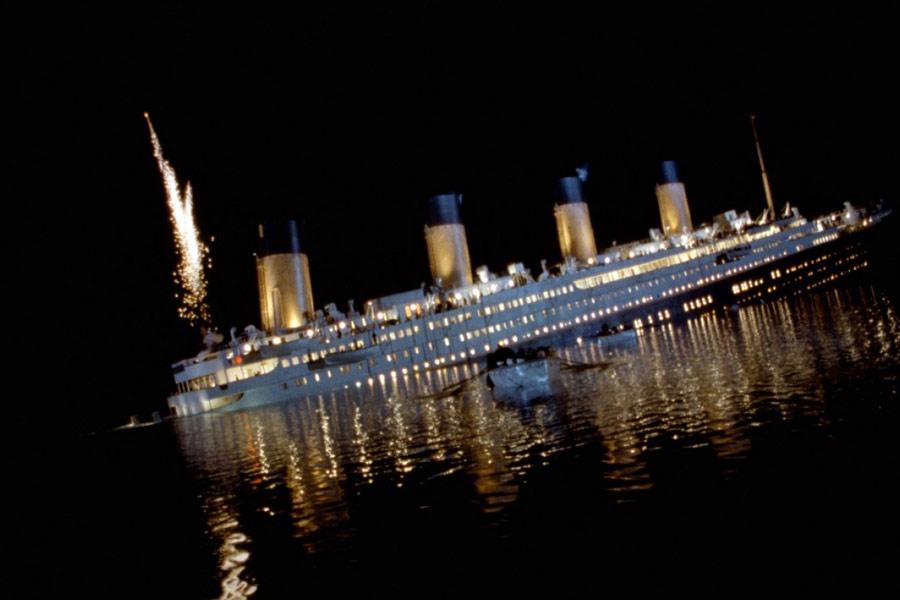 В Британии за $32 тысячи продали снимок айсберга, погубившего "Титаник"