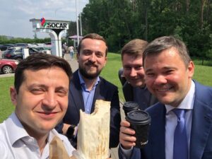 Президент Украины рекомендовал властям покупать шаурму
