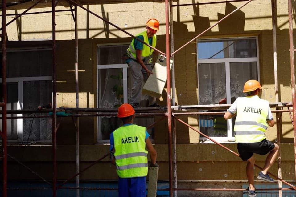 В Днепре обновят 84 школы и детских садов