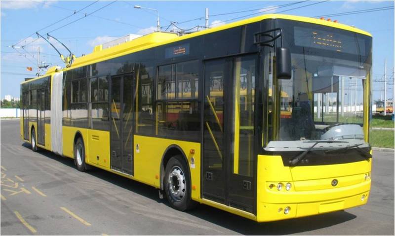 Страшное ДТП в Днепре: водителя вырезали из авто