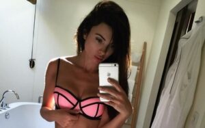 Жена Артема Кравца &quot;наконец&quot; добралась до спортзала