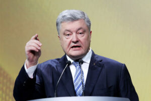 Порошенко дал обещание по Донбассу и Крыму