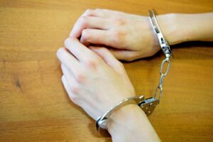 Сотрудница областной Госэкоинспекции предстанет перед судом за взятку