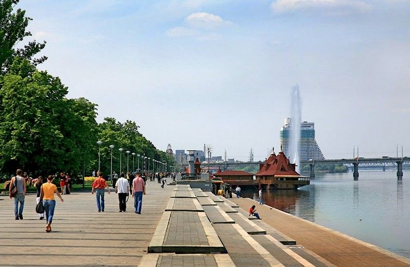 набережная Днепра