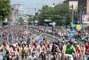 Гигантский велофлешмоб в Харькове