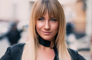 “Штаны сзади порвались”: Леся Никитюк рассмешила поклонников (фото)