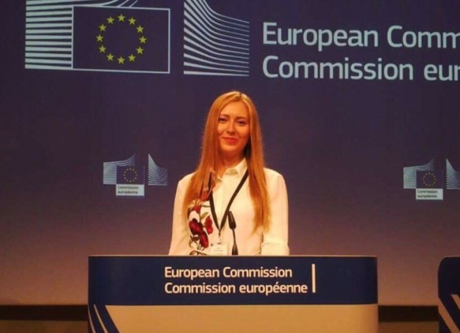 8953274c552021e7b697d73c9f6b67d8