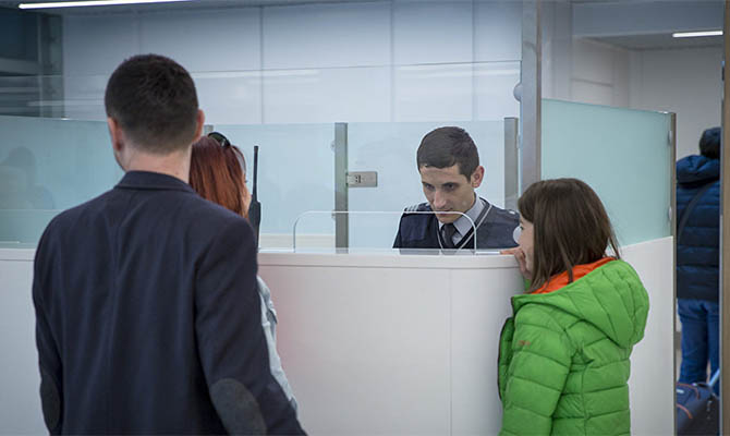 таможня