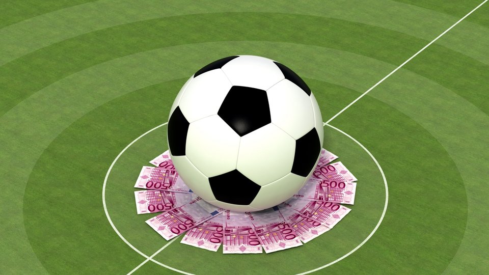 Как менялись зарплаты в чемпионате Украины