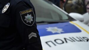 Полиция Днепра задержала несовершеннолетнего с пистолетом (Фото)