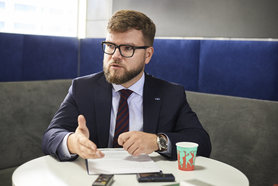 Глава “Укрзализныци” заработал за год почти 10 миллионов