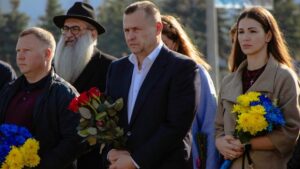 Дніпро відзначає 77-му річницю звільнення міста від фашистських загарбників