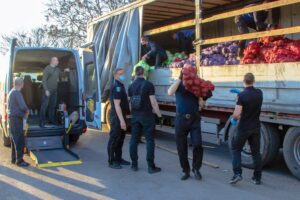 У Дніпрі понад 7 тисяч містян отримають овочеві набори 
