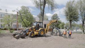 У Дніпрі замінюють системи впусків холодної води в школах
