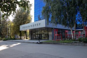 В Днепре ВУЗ переходит на частичное дистанционное обучение