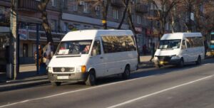В Днепре могут запретить пассажирские перевозки переоборудованными автобусами