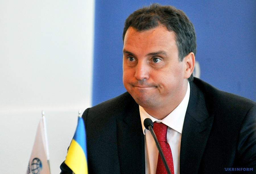 министр экономики Абромавичус