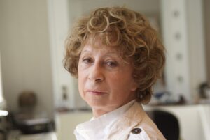 Лия Ахеджакова