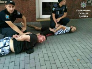 фото полиции, задержание активистов