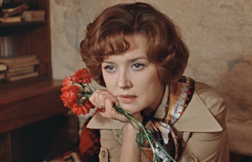 Вера Алентова